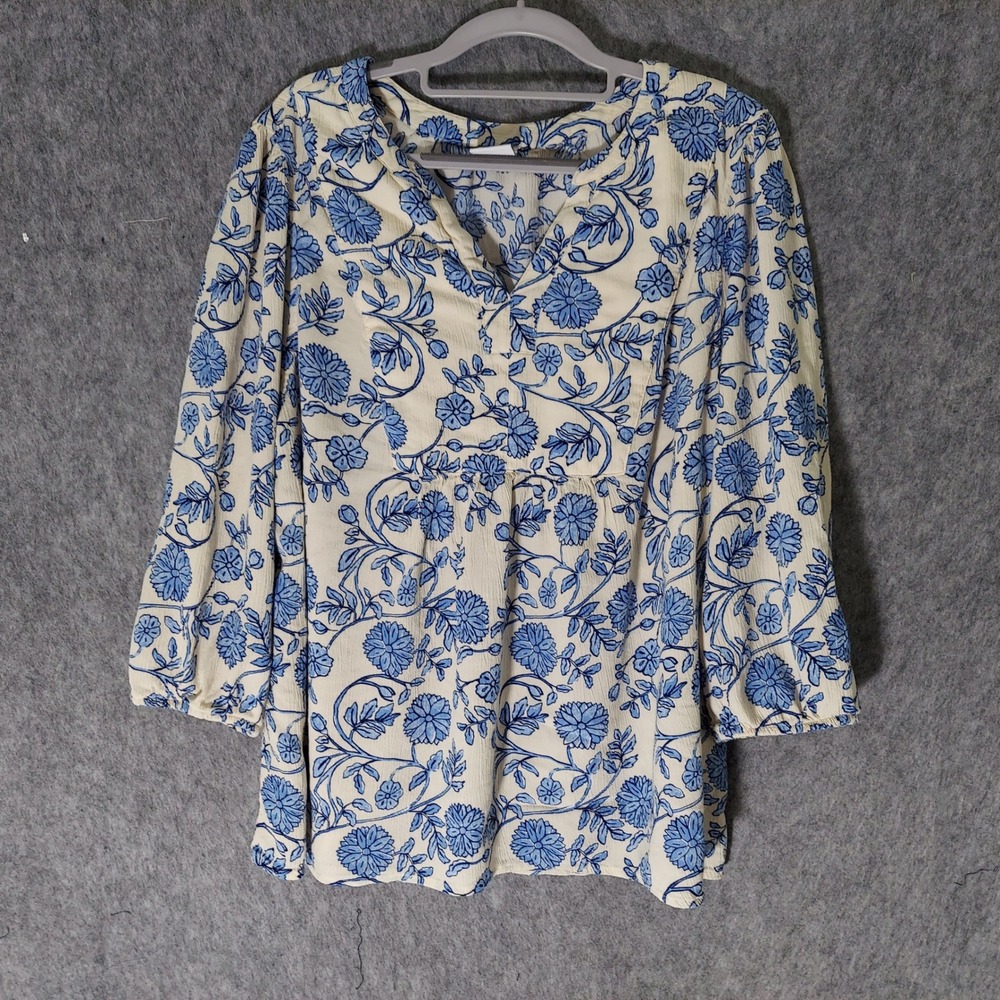 Croft & Barrow Women Blouse L Petite Blue Crepe‎ Floral Cottagecore 3/4 Sleeve
